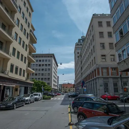 Cozy In The Heart Of Любляна