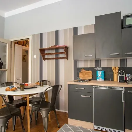 Cozy In The Heart Of Апартаменты