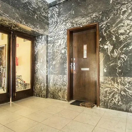 Апартаменты Cozy In The Heart Of Любляна