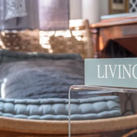 Апартаменты Cozy In The Heart Of